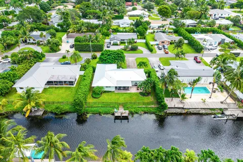 $1,149,000 | 3213 Canal Drive, Boynton Beach, FL 33435