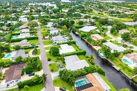 $1,149,000 | 3213 Canal Drive, Boynton Beach, FL 33435