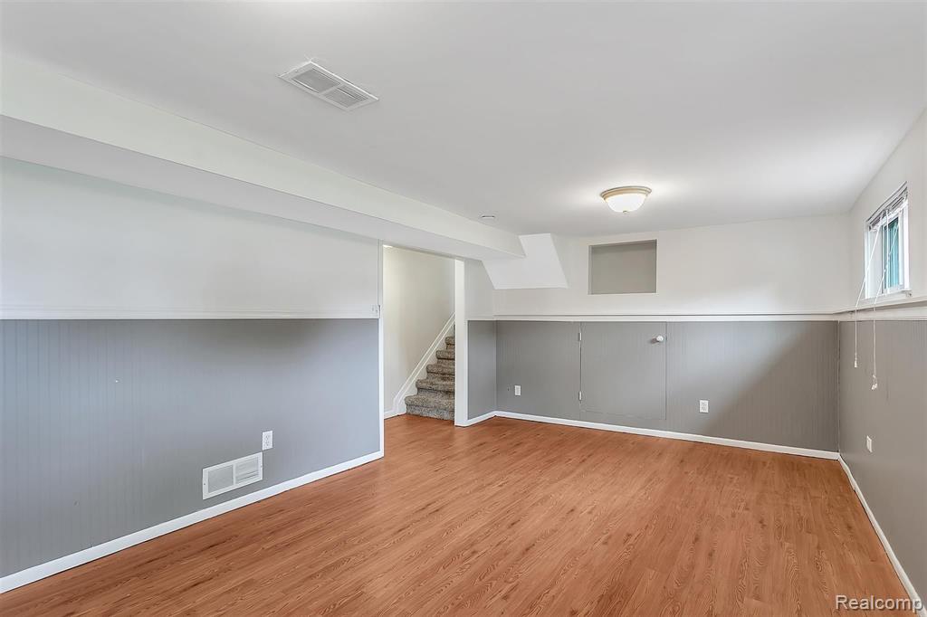 12062 Racine Road Warren, MI 48093 - Photo 31 of 46