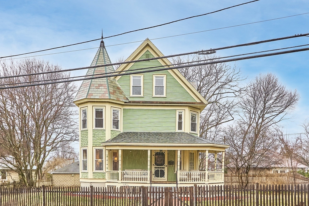 82 Washington Street Ayer, MA 01432 - Photo 1 of 33 Gallery Image 1