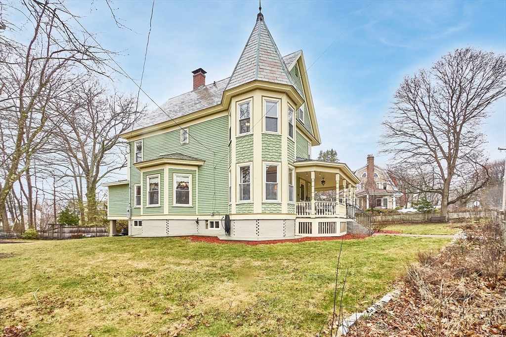 82 Washington Street Ayer, MA 01432 - Photo 3 of 33 Gallery Image 3
