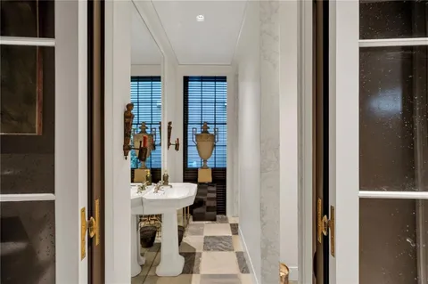 $1,425,000 | 1535 Camp Place, New Orleans, LA 70130