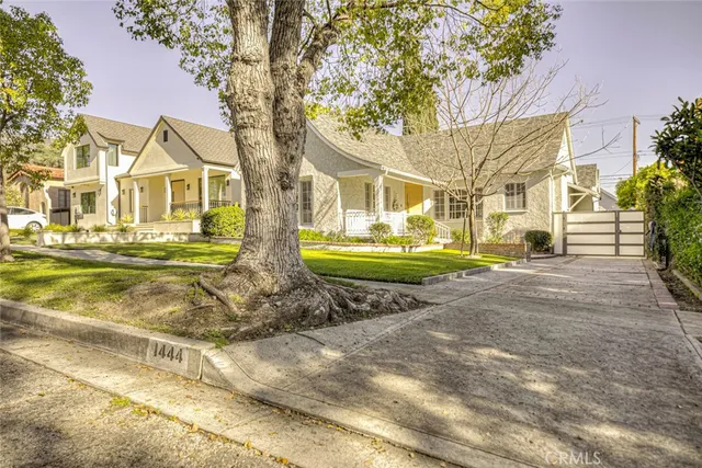 $2,300 | 1444 A Bruce Avenue, Glendale, CA 91202