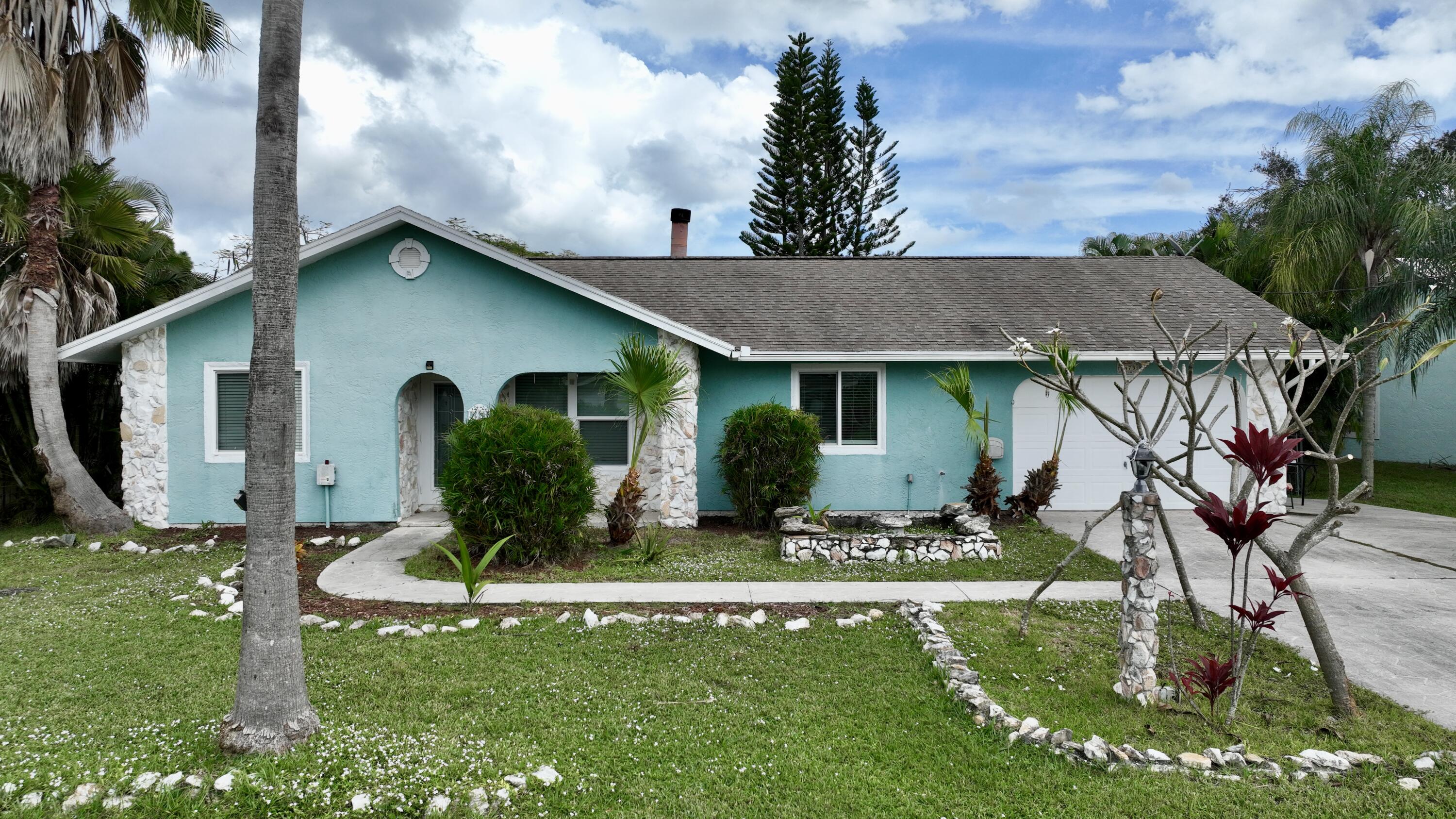 2473 Southeast Burton St