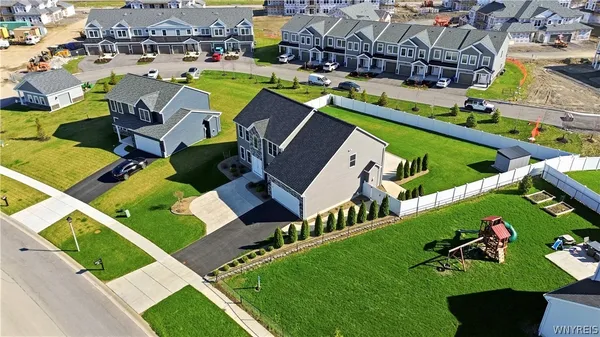 $649,900 | 3353 Cedar Vly Way, Hamburg, NY 14075