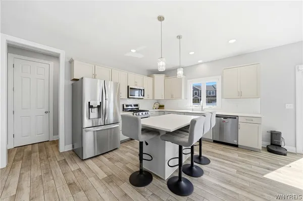 $649,900 | 3353 Cedar Vly Way, Hamburg, NY 14075