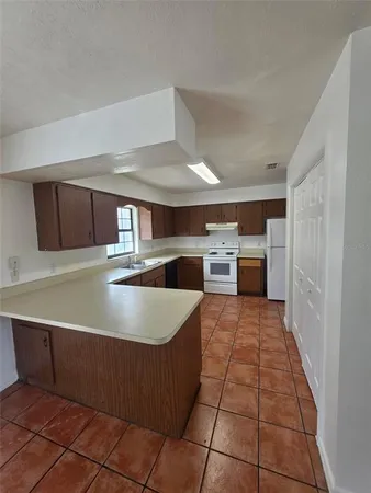 $1,600 | 4250 Northeast 2nd Court, Ocala, FL 34479