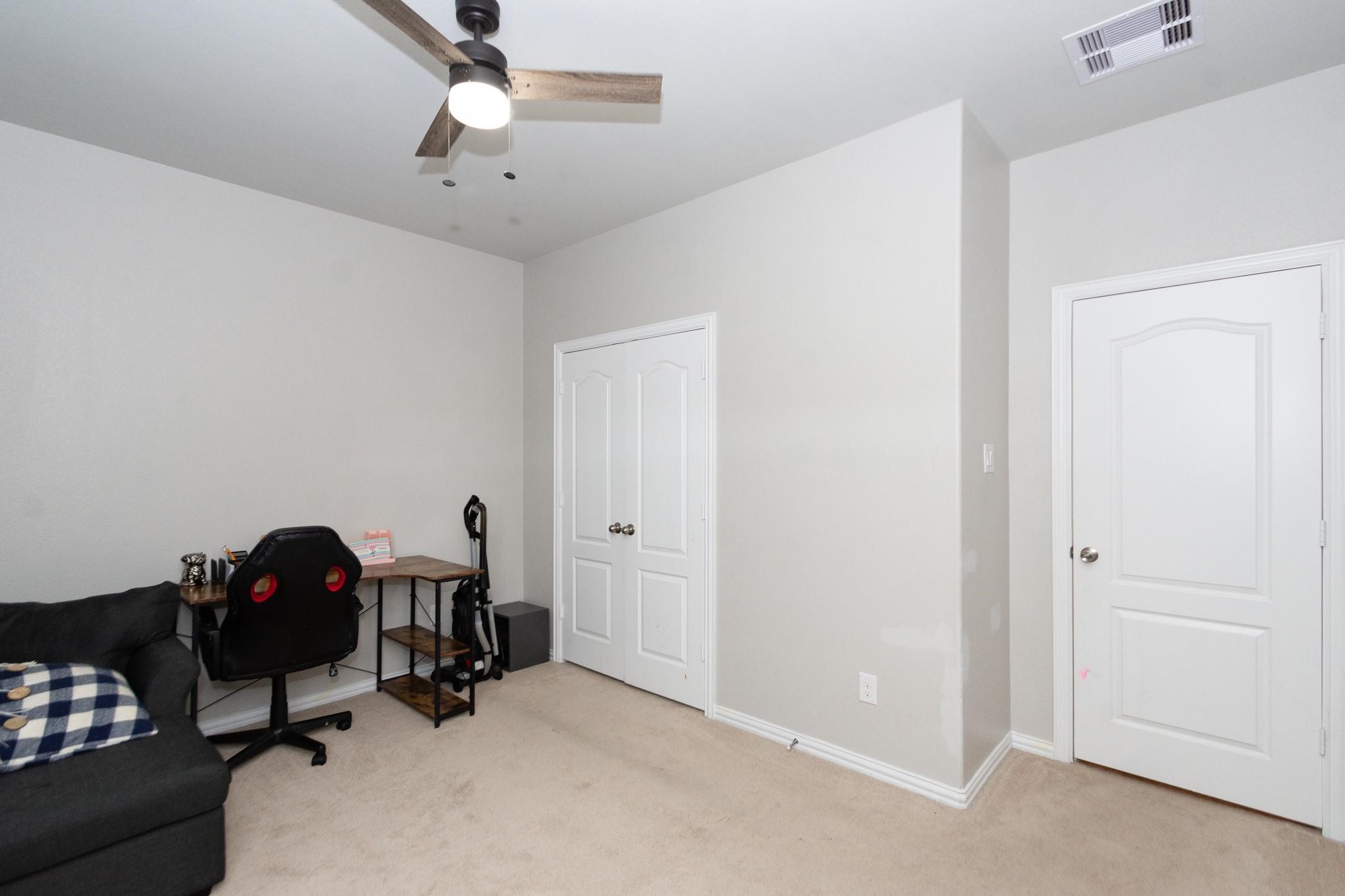 208 Timber Grove Court Clute, TX 77531 - Photo 15 of 22