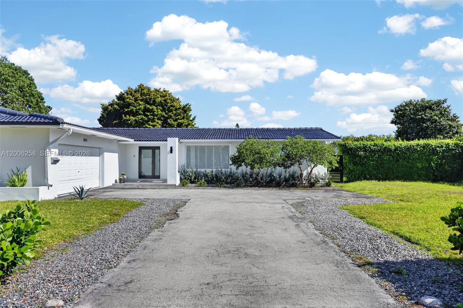 8161 Southwest 104th Street Miami, FL 33156 - Photo 2 of 24