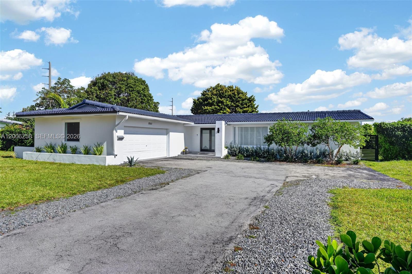 8161 Southwest 104th Street Miami, FL 33156 - Photo 3 of 24
