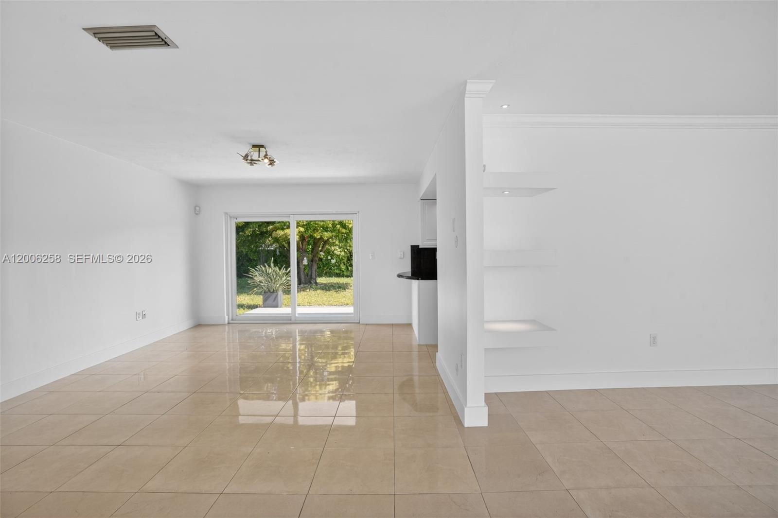 8161 Southwest 104th Street Miami, FL 33156 - Photo 5 of 24