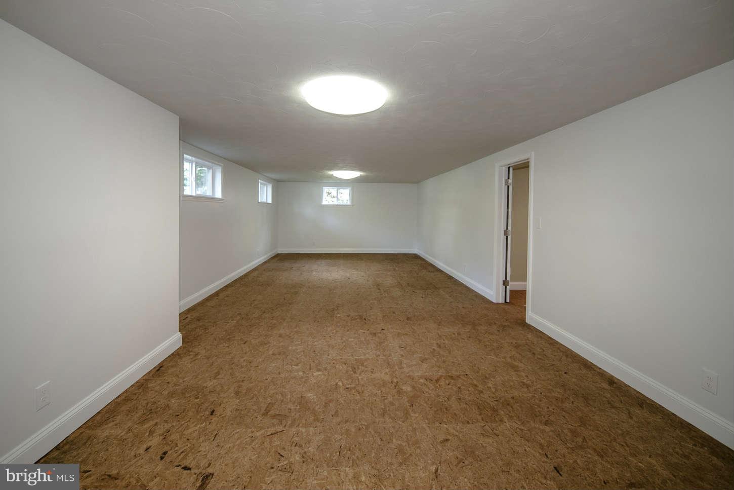 10709 Huntley Avenue Silver Spring, MD 20902 - Photo 22 of 30 Family Room