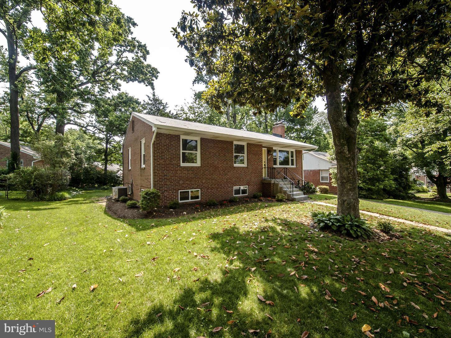 10709 Huntley Avenue Silver Spring, MD 20902 - Photo 30 of 30 Exterior (Front)