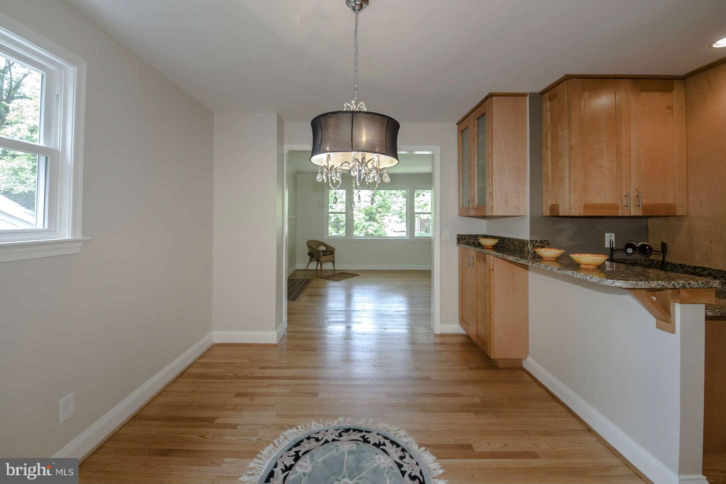 10709 Huntley Avenue Silver Spring, MD 20902 - Photo 10 of 30 Dining Room