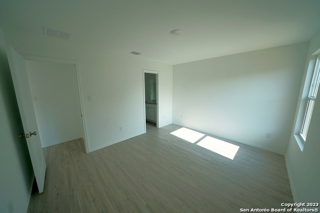 8810 Barrow Path Converse, TX 78109 - Photo 21 of 38