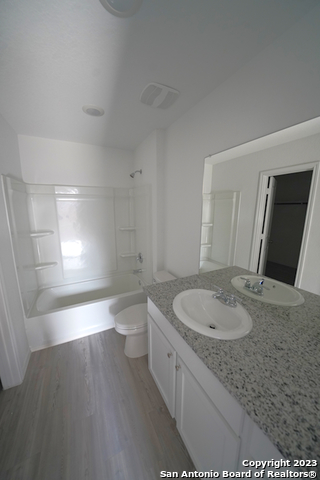 8810 Barrow Path Converse, TX 78109 - Photo 22 of 38