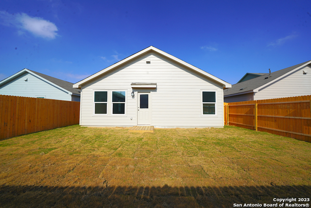 8810 Barrow Path Converse, TX 78109 - Photo 34 of 38