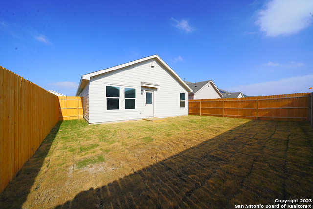 8810 Barrow Path Converse, TX 78109 - Photo 36 of 38