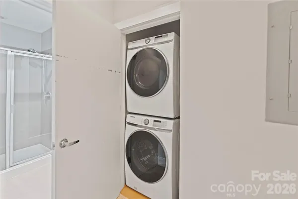 $339,000 | 333 West Trade Street, Unit 2103, Charlotte, NC 28202