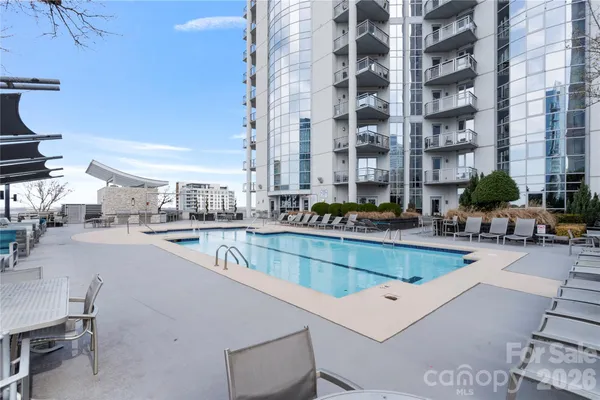 $339,000 | 333 West Trade Street, Unit 2103, Charlotte, NC 28202