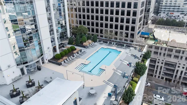 $339,000 | 333 West Trade Street, Unit 2103, Charlotte, NC 28202