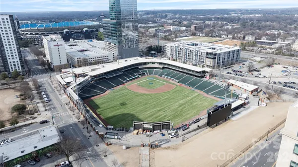 $339,000 | 333 West Trade Street, Unit 2103, Charlotte, NC 28202