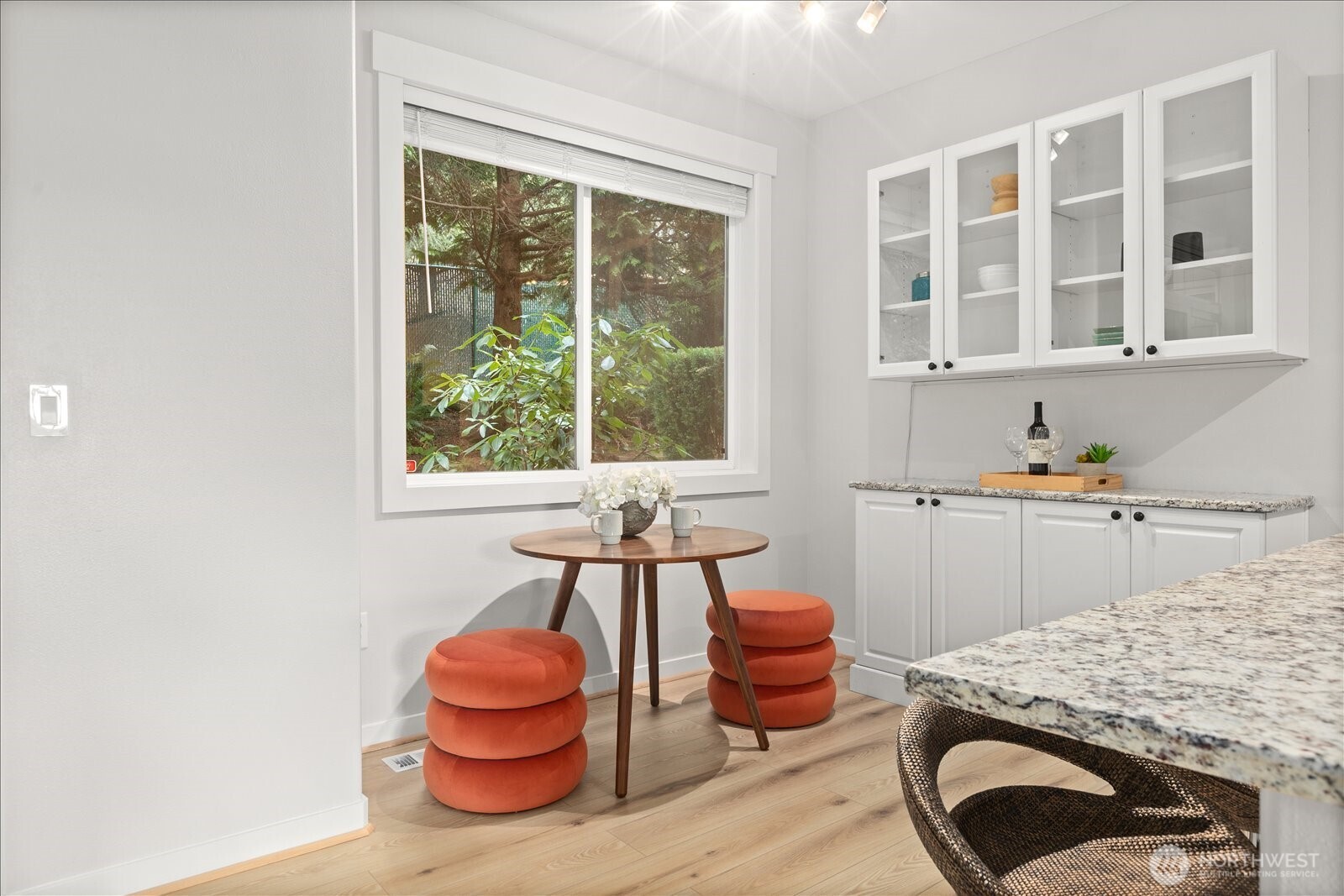 23300 Southeast Black Nugget Road, Unit D3 Issaquah, WA 98029 - Photo 12 of 35