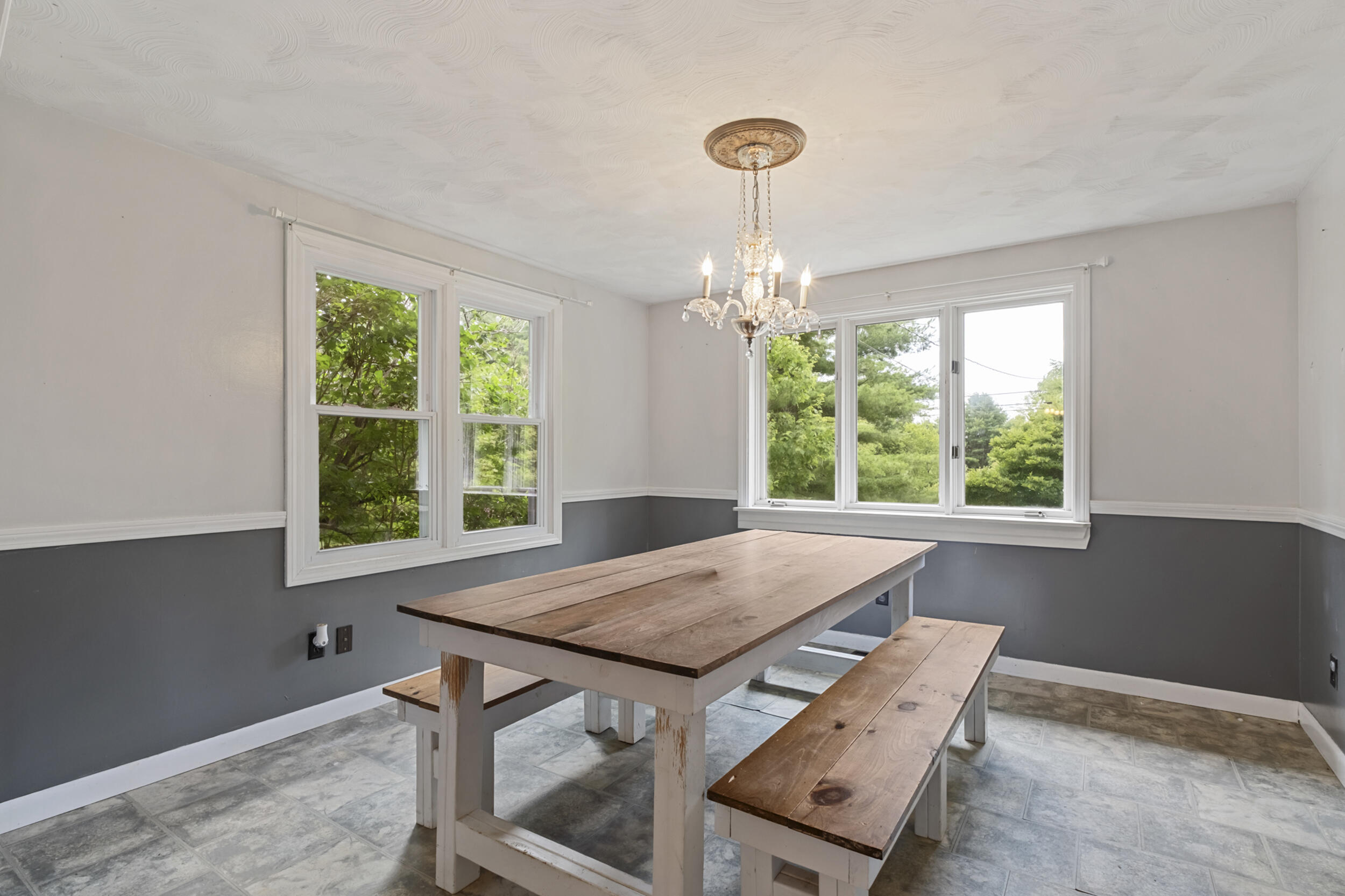 256 Belgrade Road Mount Vernon, ME 04352 - Photo 17 of 47 256_belgrade_rd-interior-03