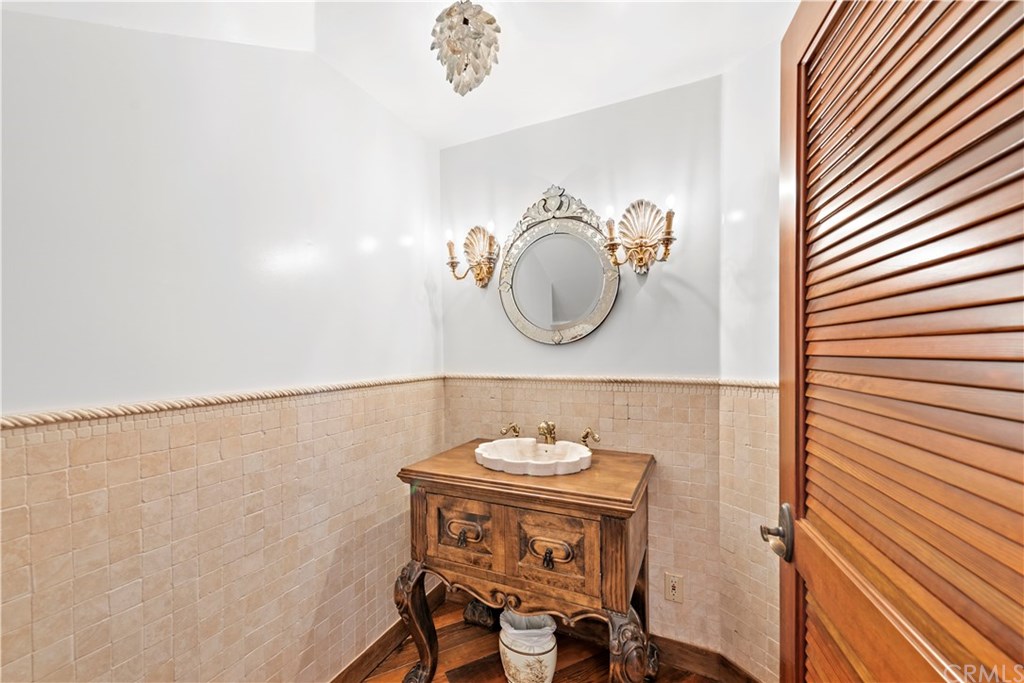 111 Emerald Bay Laguna Beach, CA 92651 - Photo 25 of 69