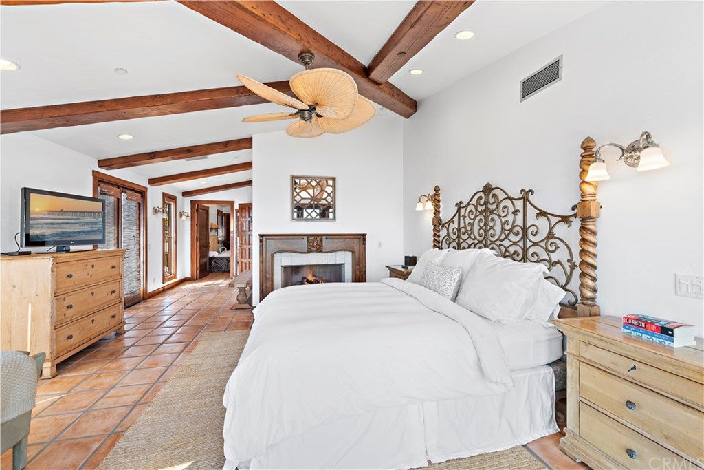 111 Emerald Bay Laguna Beach, CA 92651 - Photo 33 of 69