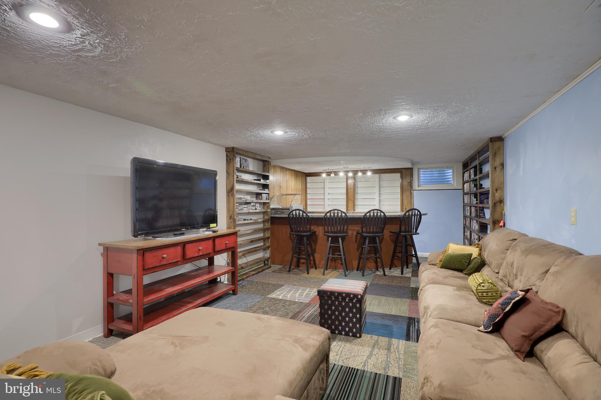 2795 Kingston Road York, PA 17402 - Photo 21 of 31 Gallery Image 21