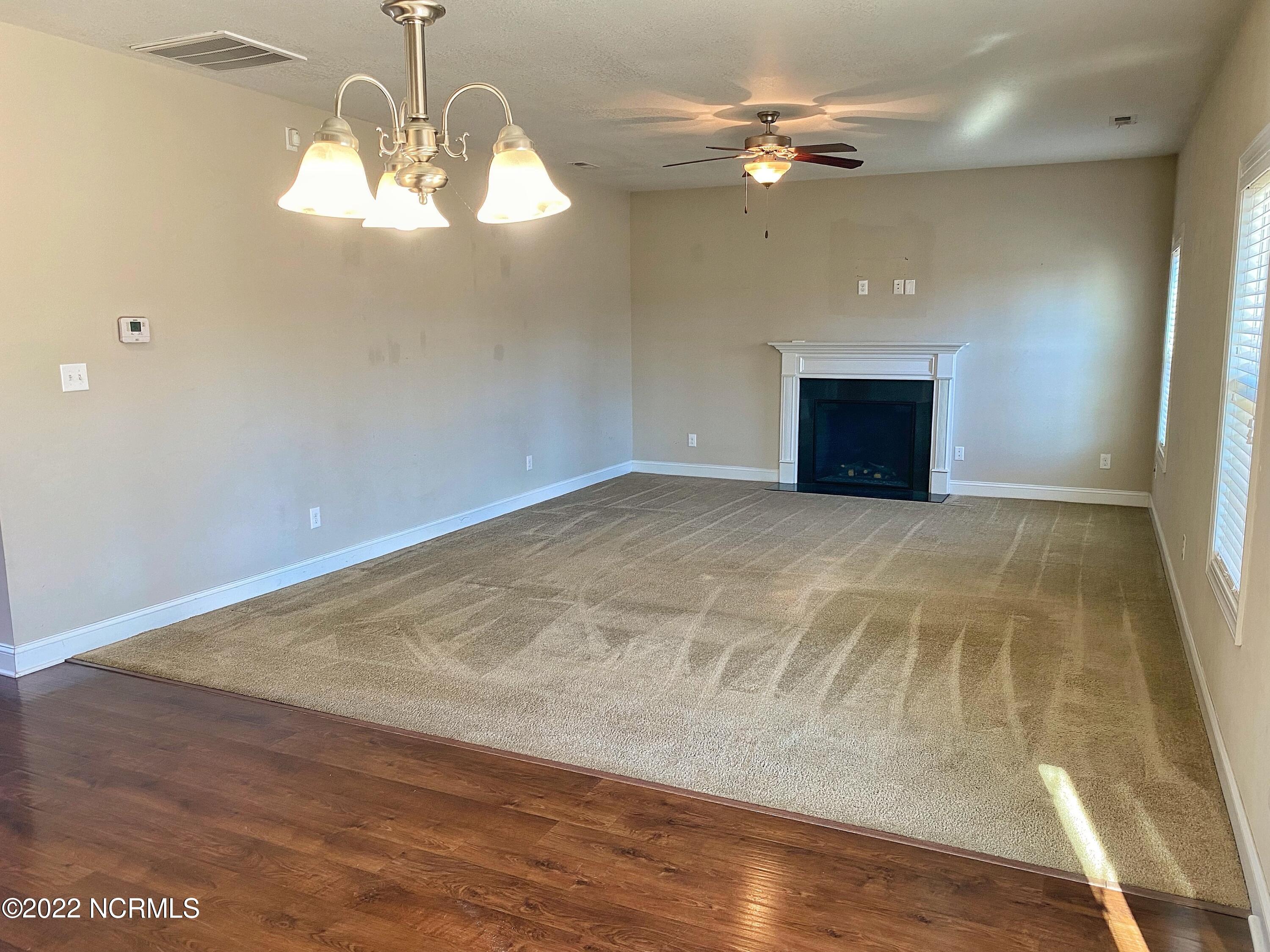 124 Peytons Ridge Drive Hubert, NC 28539 - Photo 21 of 49 Livingrm