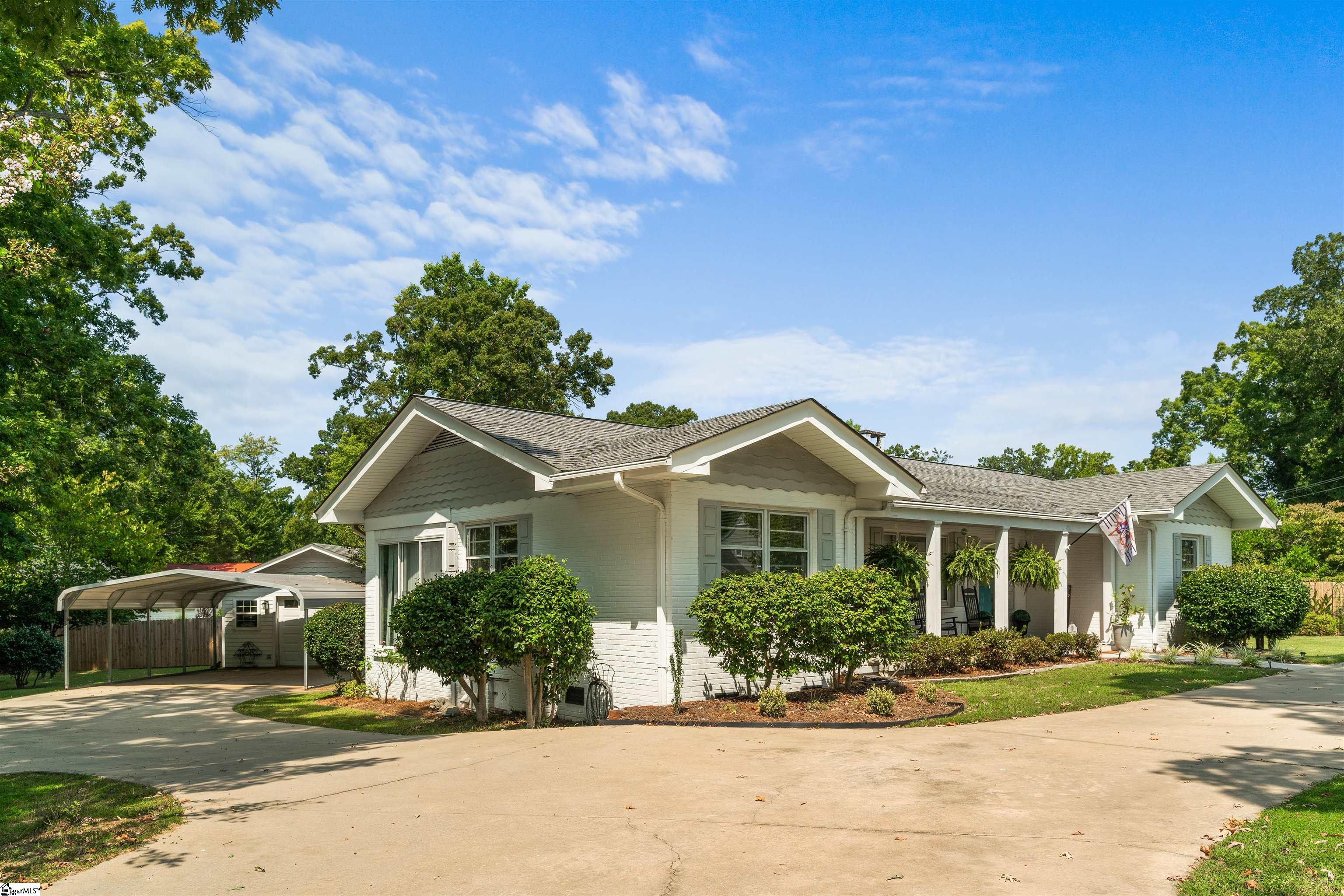 201 Park Drive Union, SC 29379 - Photo 3 of 35