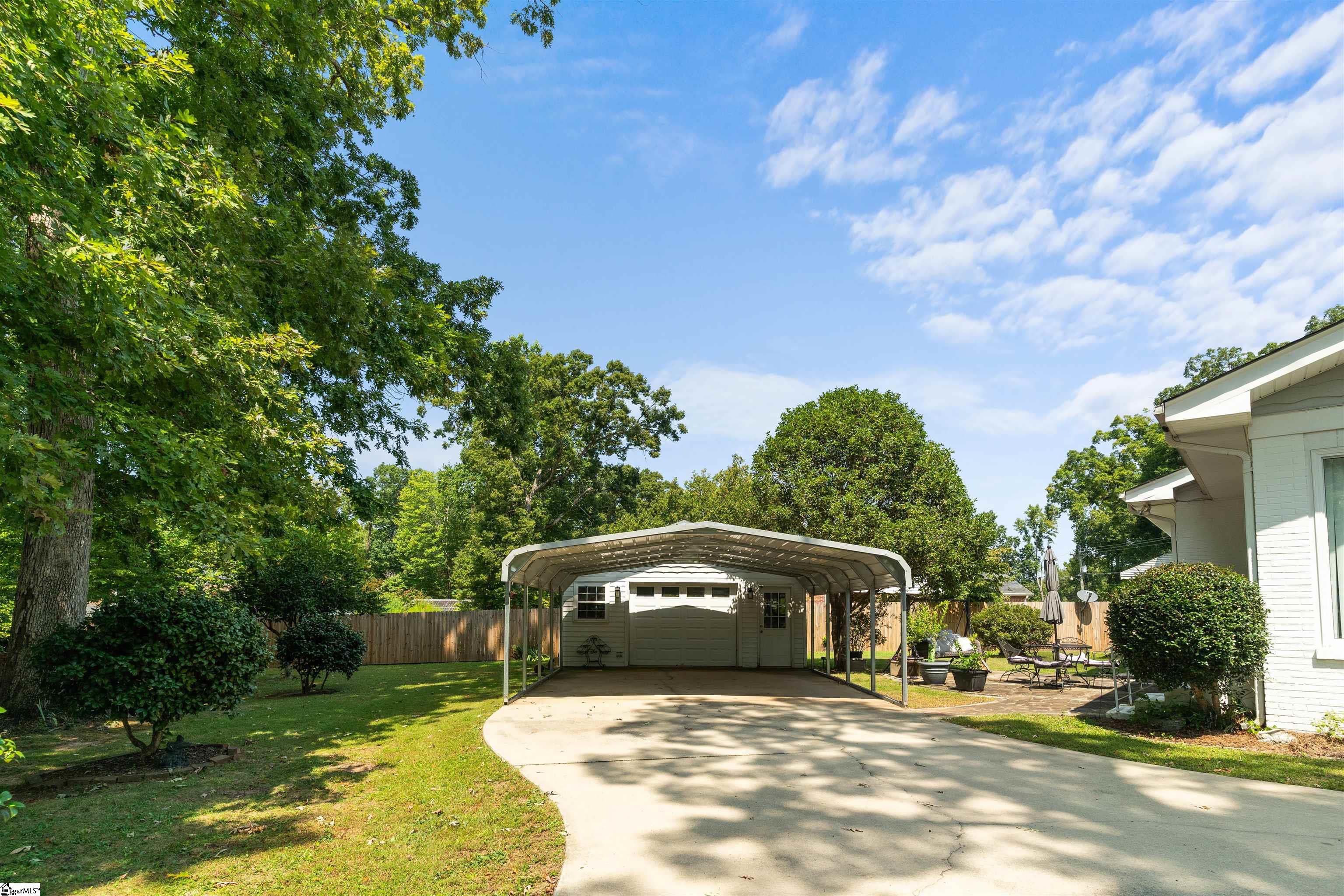 201 Park Drive Union, SC 29379 - Photo 9 of 35