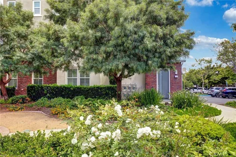 $959,000 | 1 Vantis Drive, Aliso Viejo, CA 92656