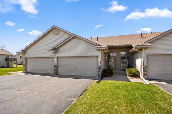 $229,000 | 1051 Honeysuckle Lane Southeast, Cambridge, MN 55008