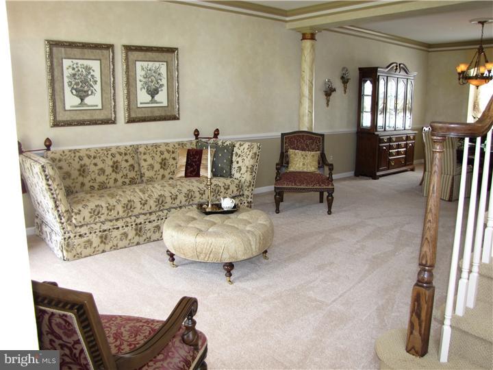 8 Brooks Road Moorestown, NJ 08057 - Photo 11 of 19 Living Room