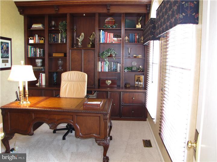 8 Brooks Road Moorestown, NJ 08057 - Photo 6 of 19 Office / Study