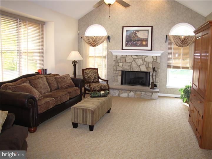 8 Brooks Road Moorestown, NJ 08057 - Photo 7 of 19 Family Room