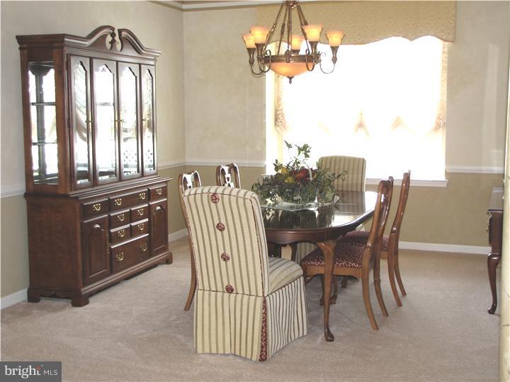 8 Brooks Road Moorestown, NJ 08057 - Photo 10 of 19 Dining Room