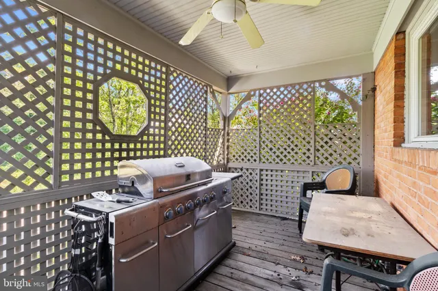 a bed room with a bed and window