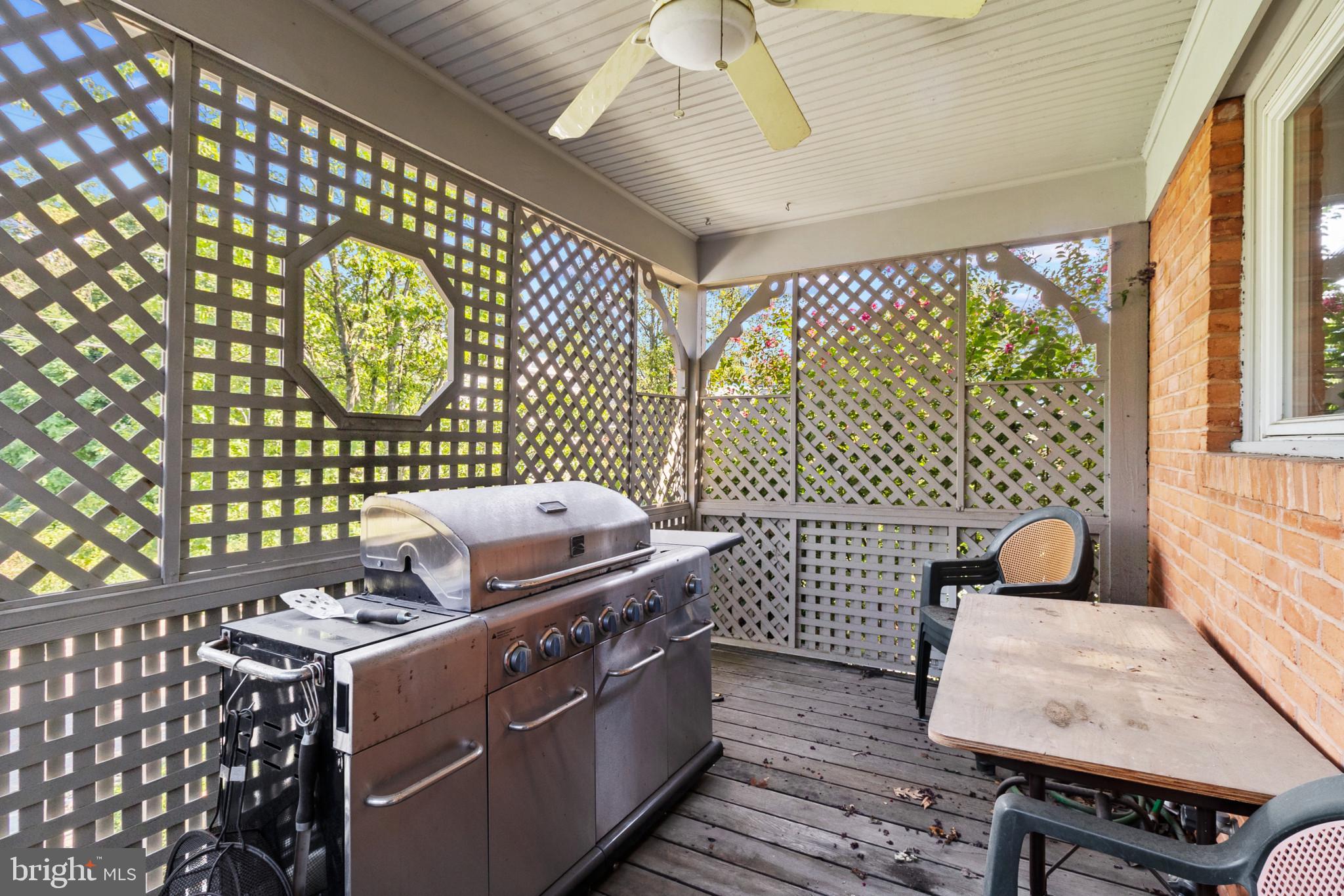 133 Plum Street Moorestown, NJ 08057 - Photo 36 of 54 a living room with a couch and a table