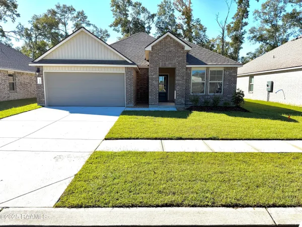 $234,500 | 126 Reid Drive, Sunset, LA 70584