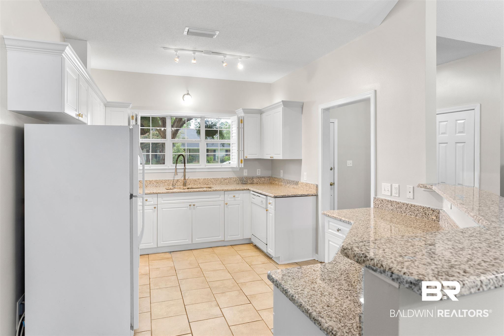 20515 Lowry Drive Fairhope, AL 36532 - Photo 9 of 21