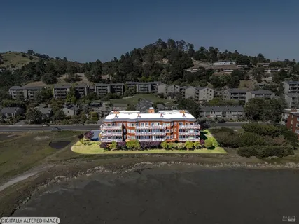 $1,275,000 | 110 Seminary Drive, Unit 1E, Mill Valley, CA 94941