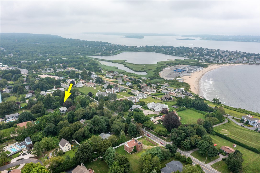 820 Boston Neck Road Narragansett, RI 02882 - Photo 11 of 50