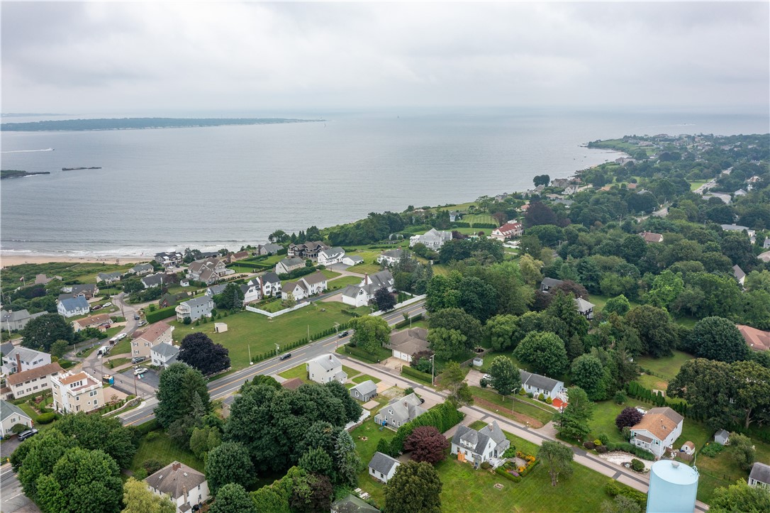820 Boston Neck Road Narragansett, RI 02882 - Photo 12 of 50