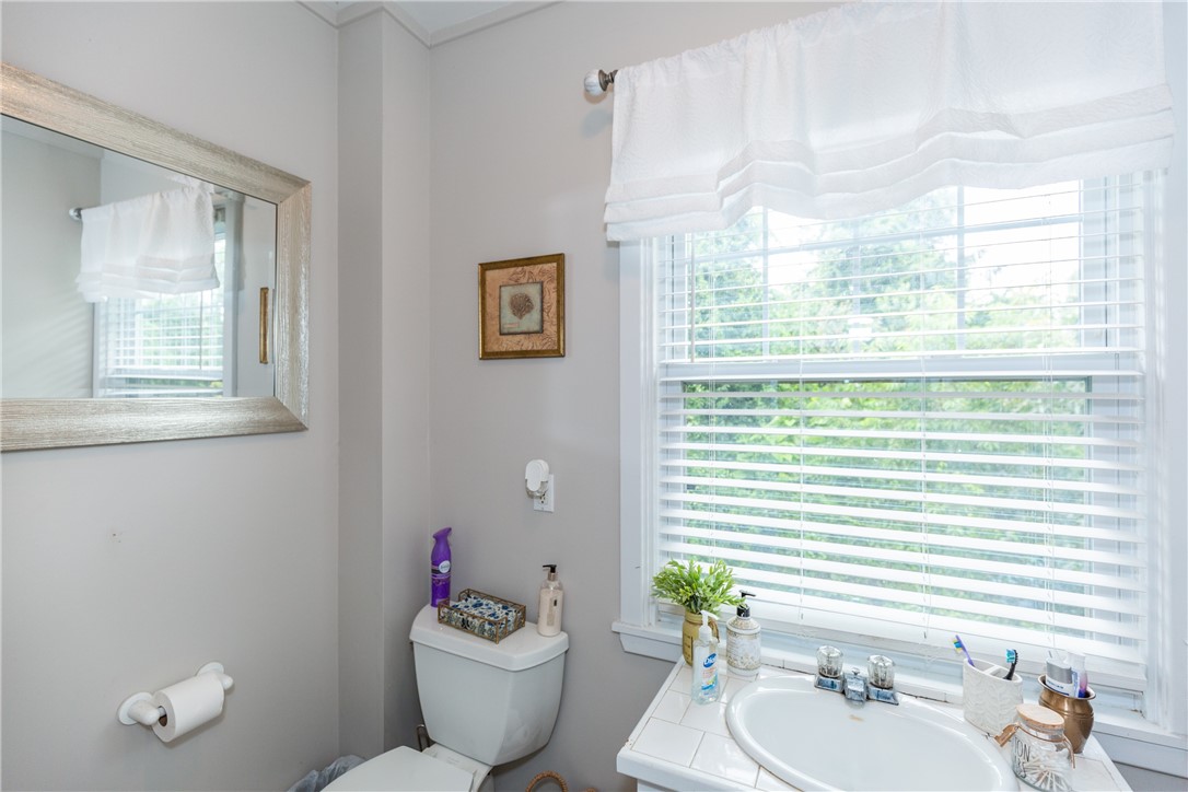 820 Boston Neck Road Narragansett, RI 02882 - Photo 40 of 50