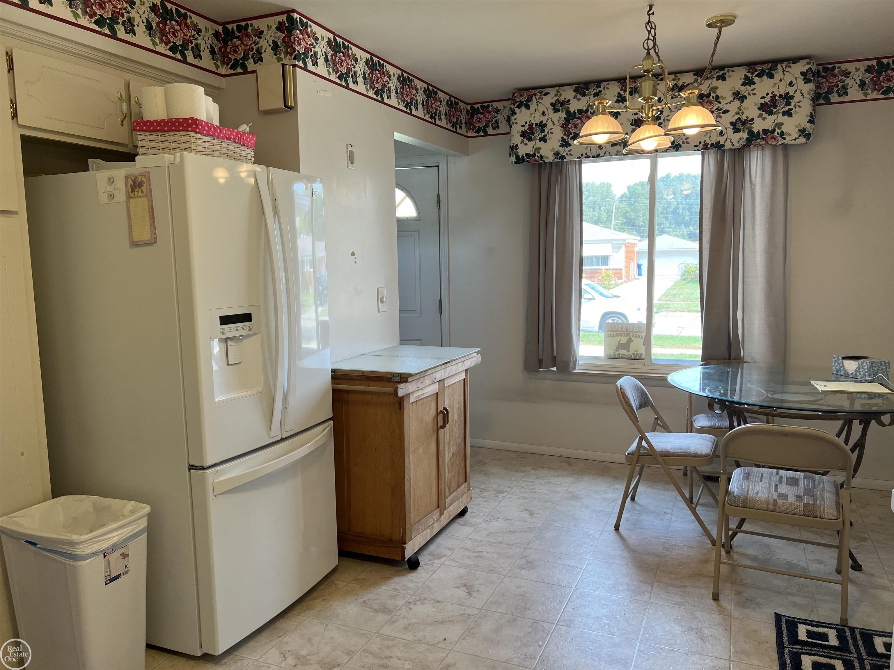 32551 Rosenbusch Drive Warren, MI 48088 - Photo 6 of 16