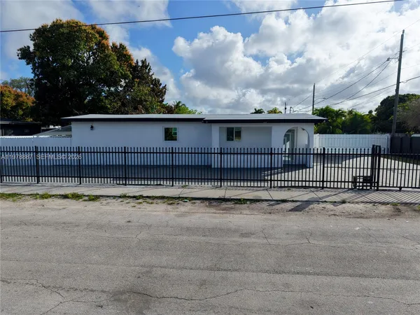 $549,000 | 10090 West Fern Street, Miami, FL 33157